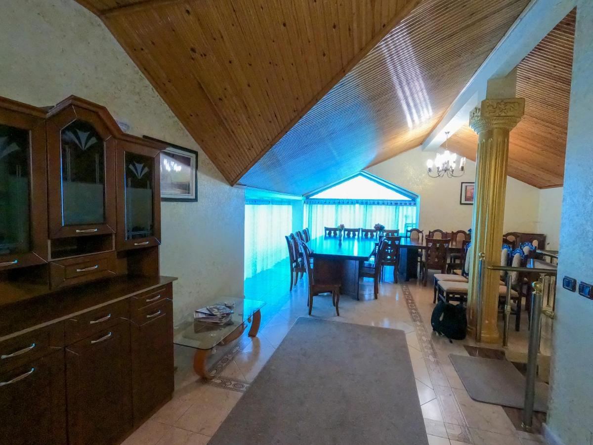 Hotel Hasmegaj Mahall' e Kryethuit Екстериор снимка