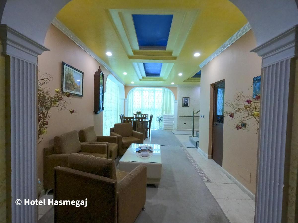 Hotel Hasmegaj Mahall' e Kryethuit Екстериор снимка