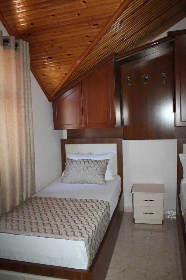 Hotel Hasmegaj Mahall' e Kryethuit Екстериор снимка